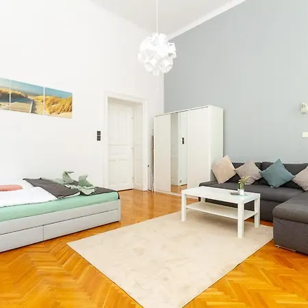 Lejlighed 3bdr Spacious Getaway Budapest