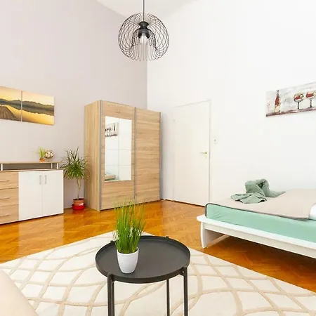 Lejlighed 3bdr Spacious Getaway