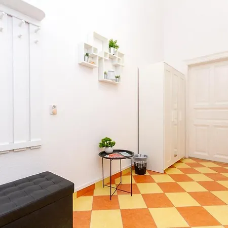 3bdr Spacious Getaway * Budapest