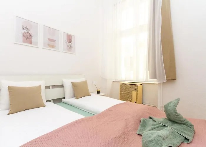 3bdr Spacious Getaway * Budapest