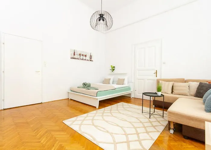 Appartement 3bdr Spacious Getaway Budapest