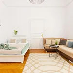 3bdr Spacious Getaway Daire Budapeşte