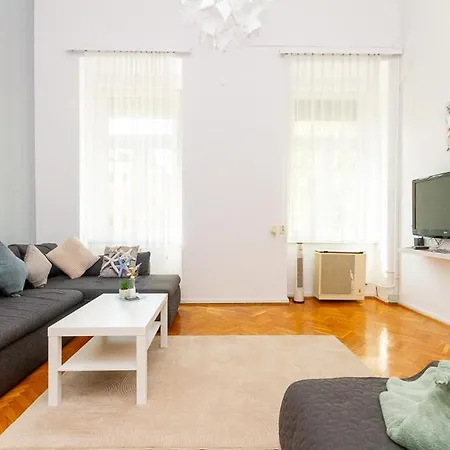 Apartamento 3bdr Spacious Getaway *